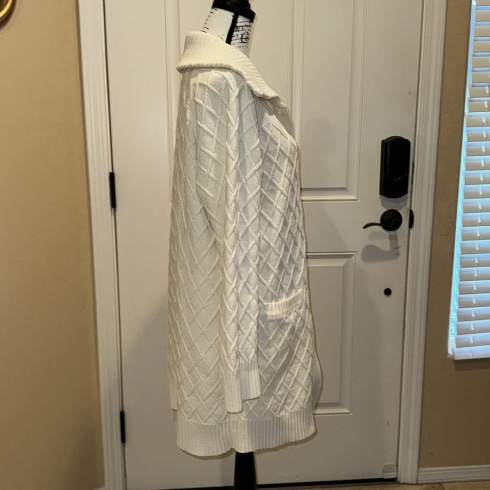 Women's Cream Cable-Knit Button-Front Sweater Cardigan